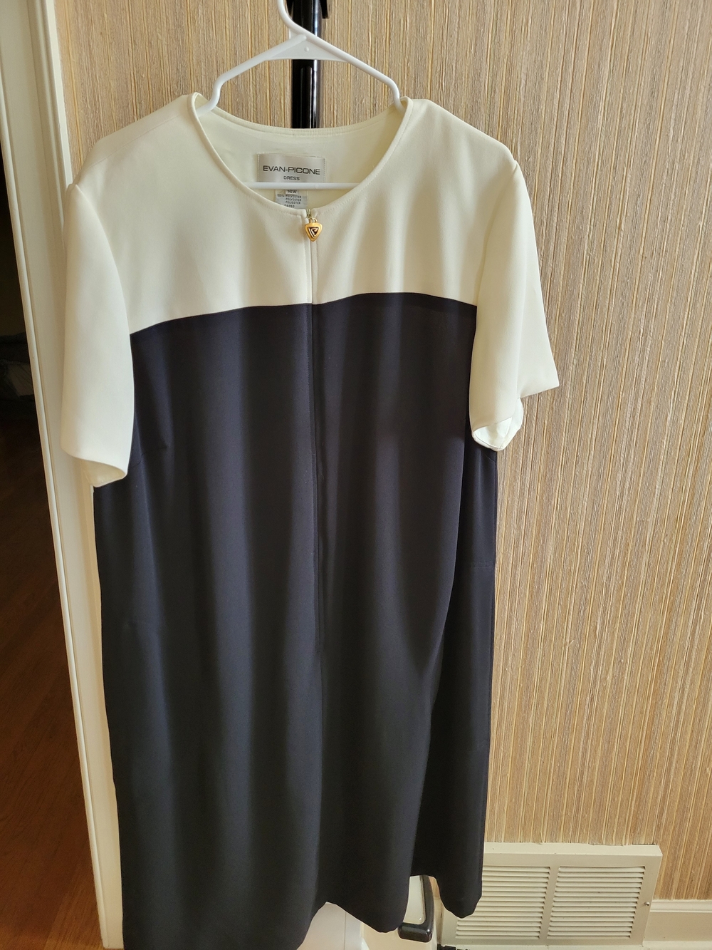 Vintage Evan Picone Two-Tone Black and White Color block Shift Dress 16W